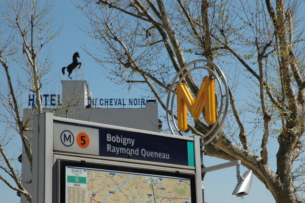 Le Cheval Noir Hôtel Paris Pantin Exterior foto